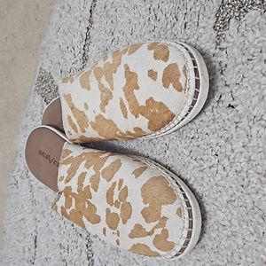 SeaVees Lido Slide Cowhide Mules